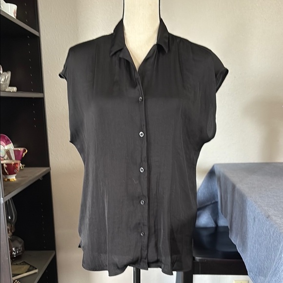 Nine West Women’s Size M Sleeveless Sheer Button Down Shirt - Picture 1 of 6